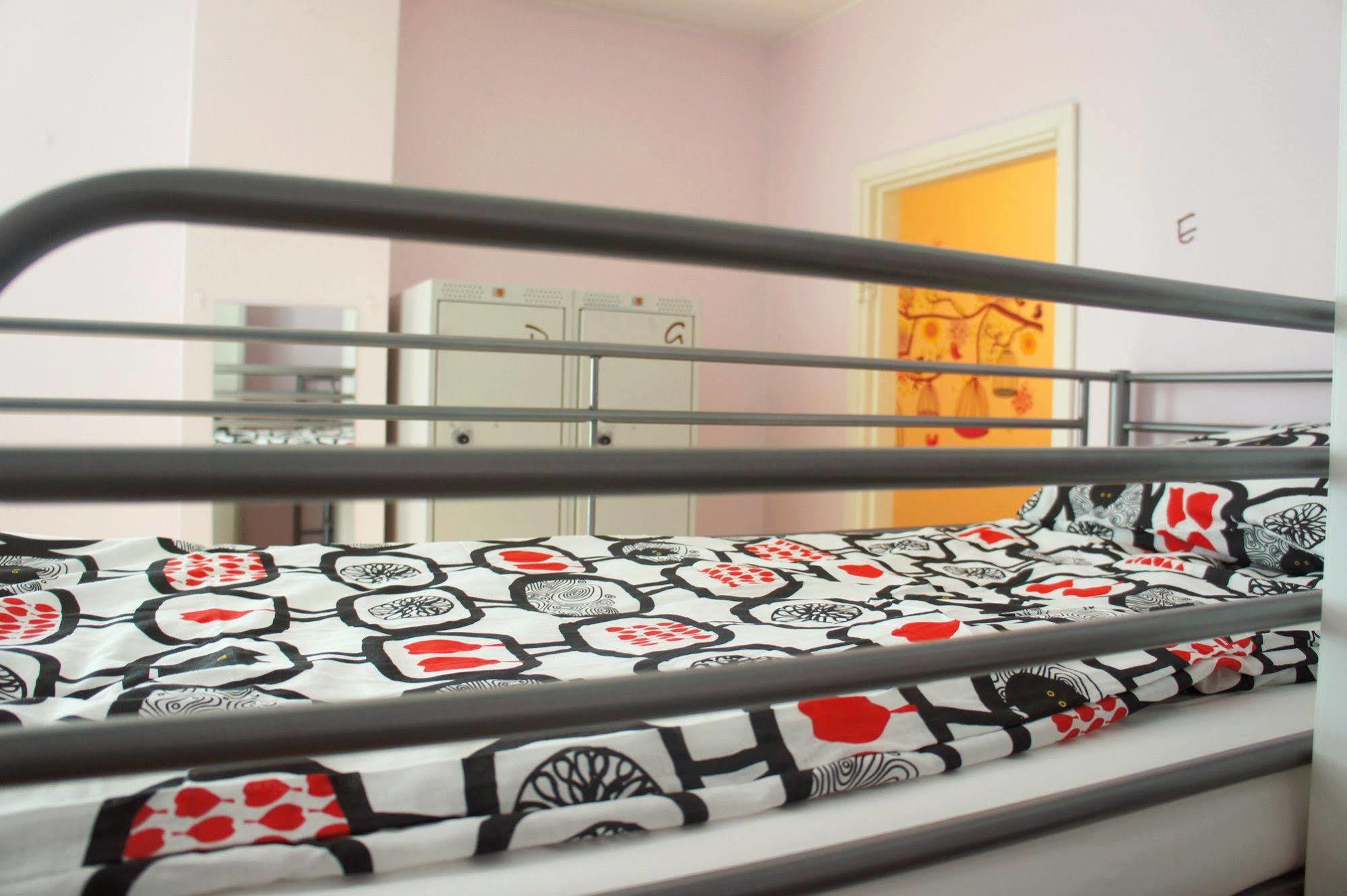 Sweetdream Guesthouse Helsinki Exterior photo